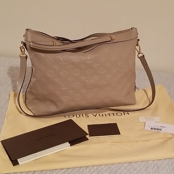 Authentic Louis Vuitton empreinte Bastille - Picture 3 of 10